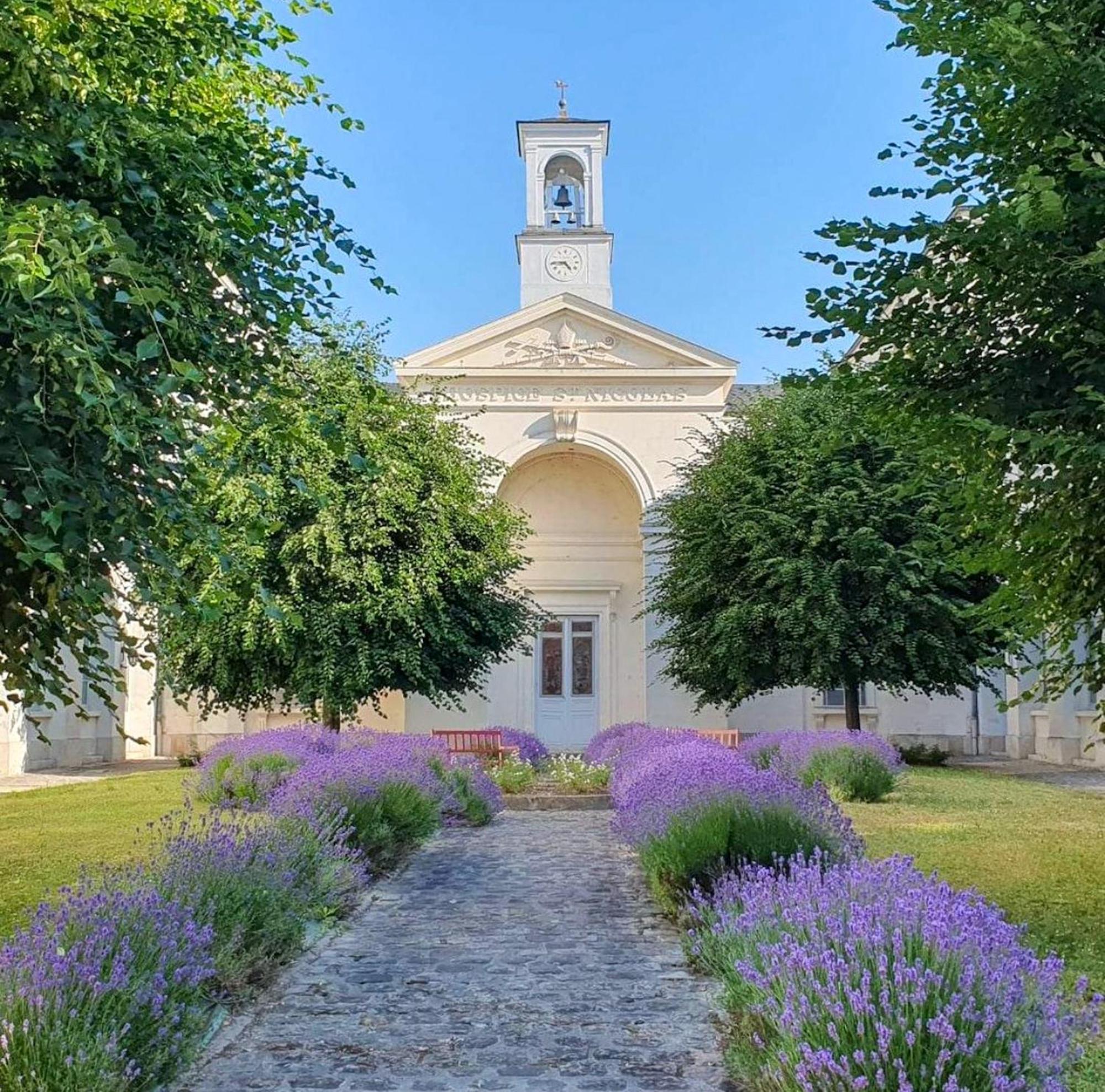 Hospice St Nicolas Troyes Exterior photo